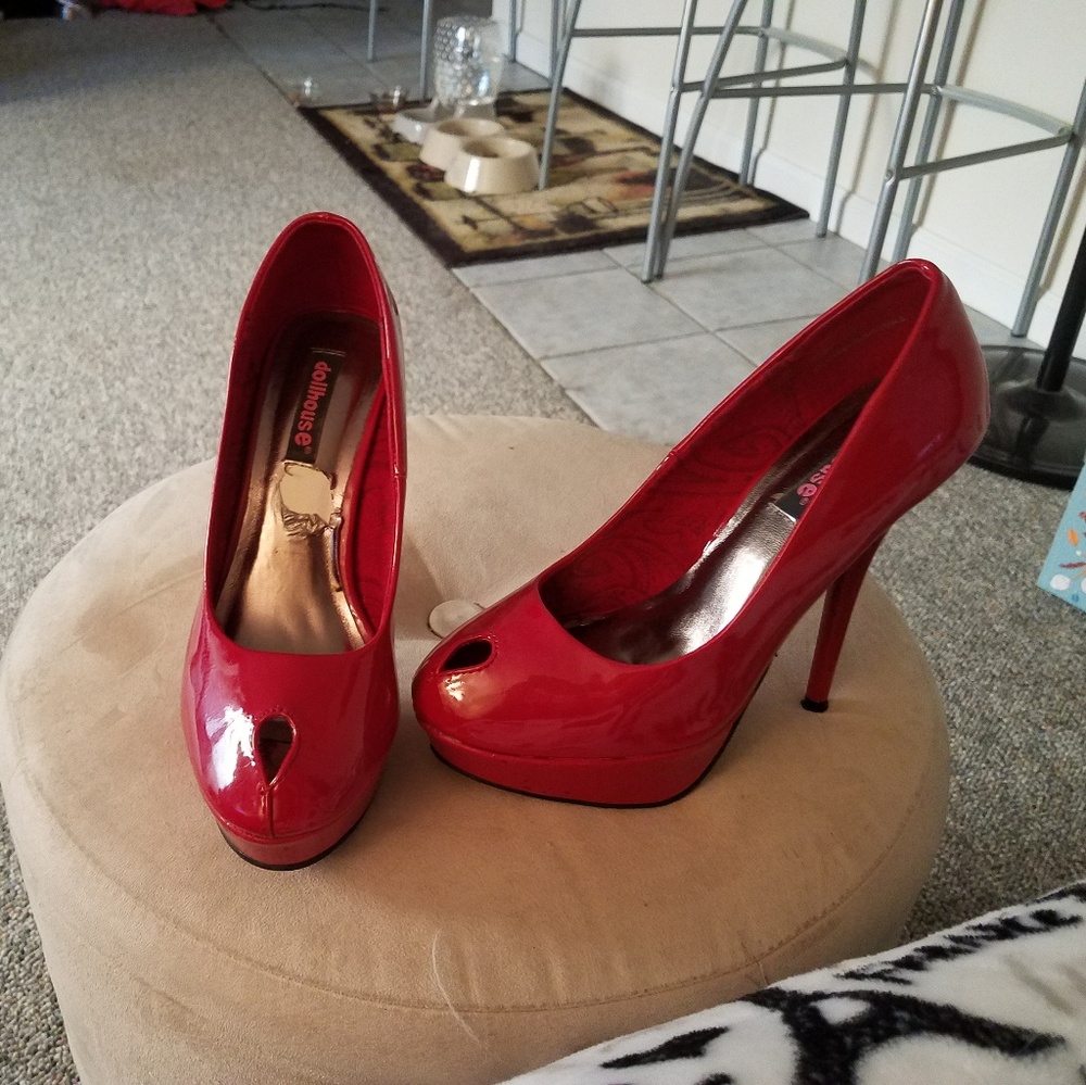 Red patent leather peep toe pump hidden platform